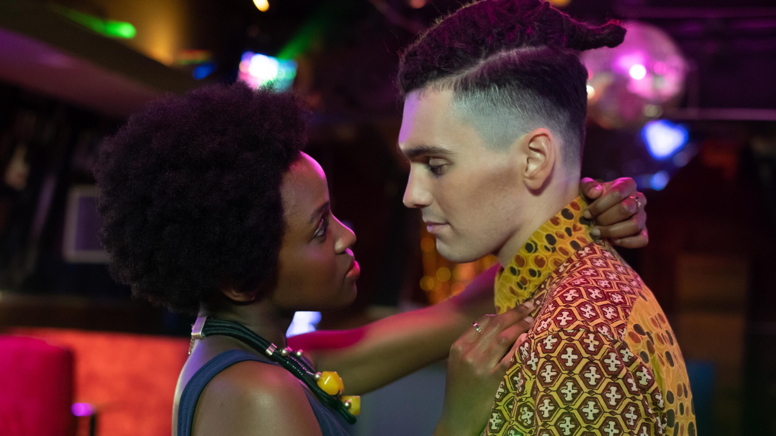 Masali Baduza as Sephy and Jack Rowan as Callum in Noughts and Crosses 