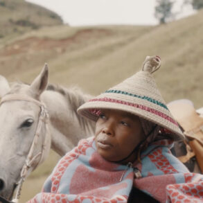 Mmabatho Mogomotsi as Moretlo in Outlaws