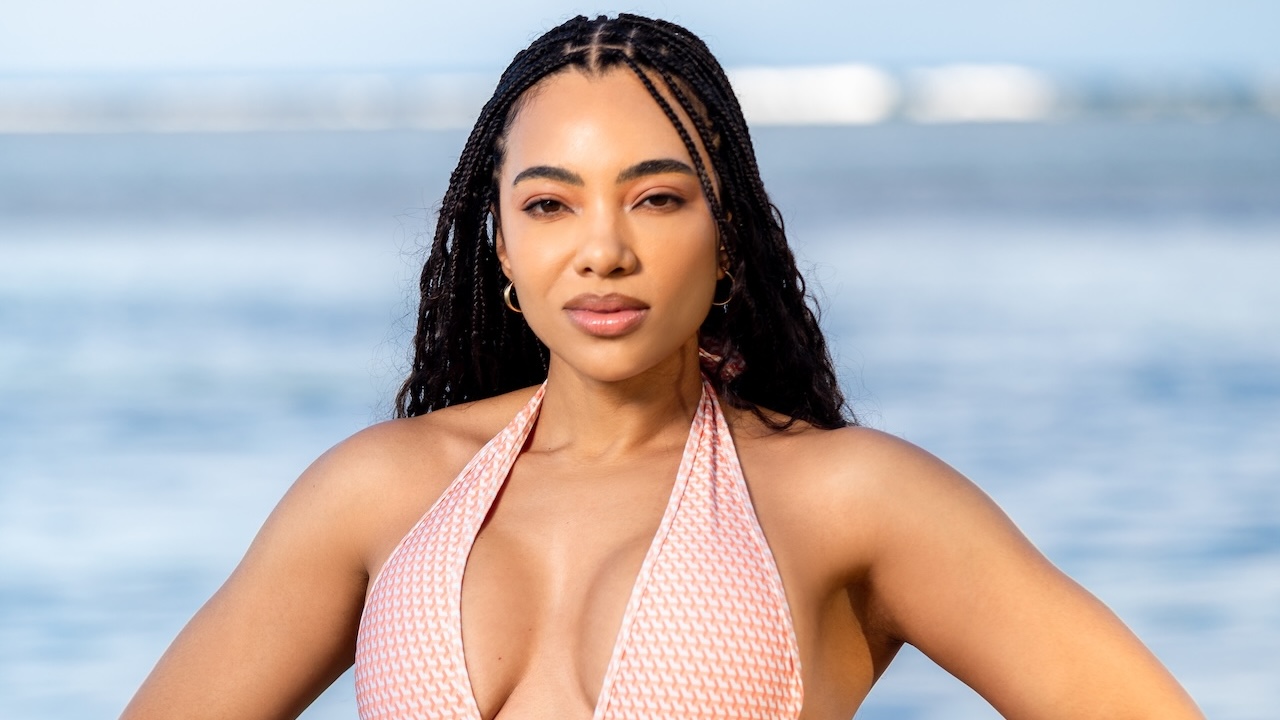 Amanda du-Pont in Tropika Island of Treasure